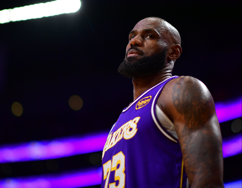 湖人117-135黄蜂 球员评价：2人优秀，2人及格，5人低迷