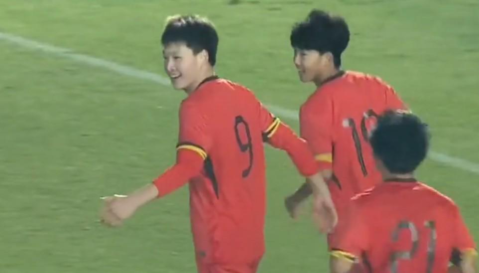 开云体育下载网址-苗原：U17国脚张伯霖接近加盟湖北星辉，玉昆曾对其报价