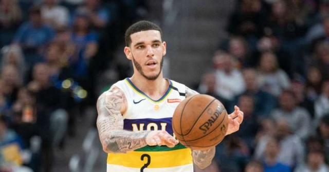 开云体育下载入口-开局低迷鹈鹕谋求改变 球哥雷迪克被放上交易货架